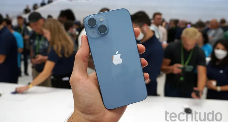 Parceria entre TIM e Apple reduz preço do iPhone em quase 50%