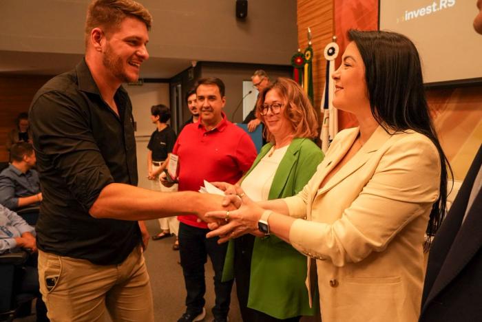 Famurs: 80 municípios concluem primeira etapa do Desenvolve Município