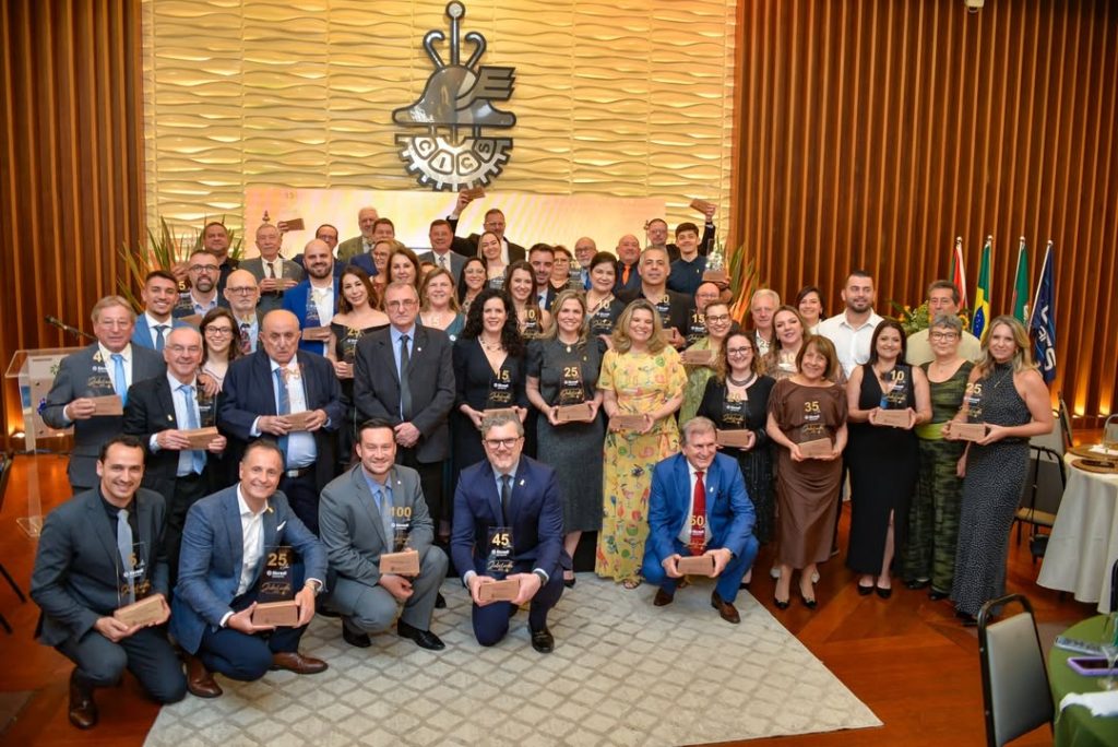 Jubilados da CICS Canoas celebra 53 empresas que fazem a história empresarial da cidade