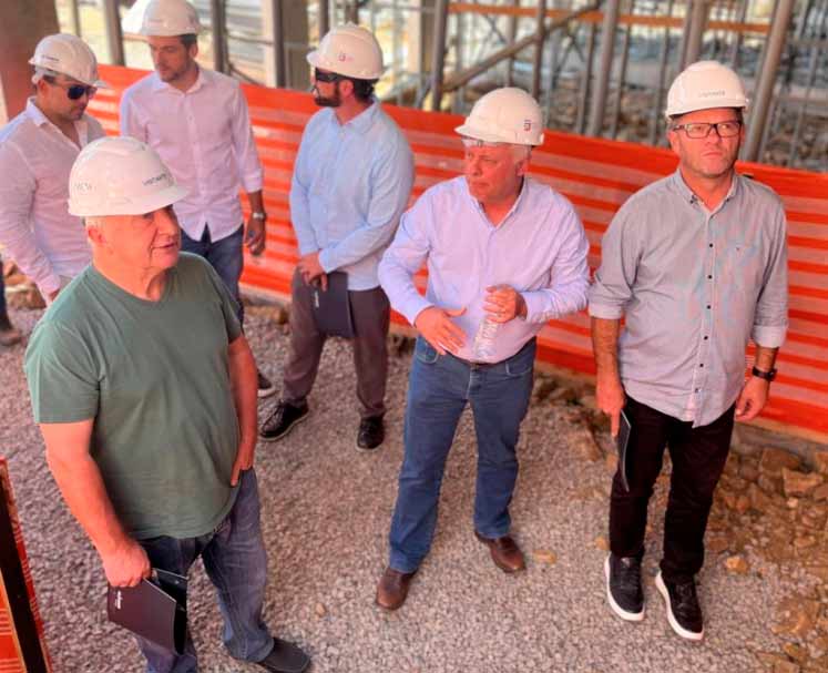 Representantes da Prefeitura de Gramado visitam obra do Pompéia Pryme.