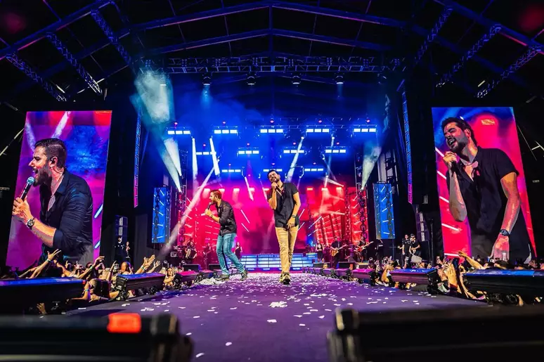 FLY 51 é inaugurada com casa cheia e show de Zé Neto & Cristiano em Porto Alegre