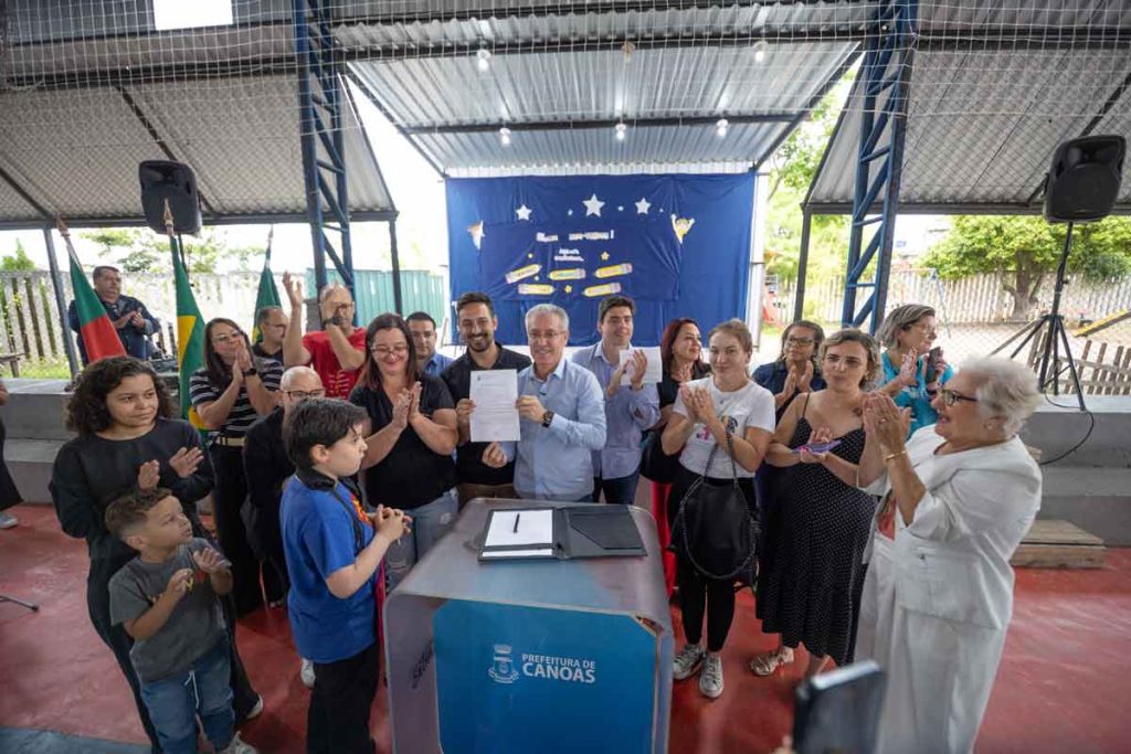 Assinada a homologação para contratação de 500 monitores para escolas da Rede Municipal de Canoas