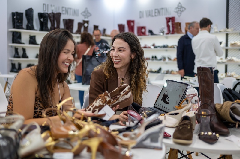 BFSHOW, maior feira calçadista da América Latina, termina com visitação internacional recorde