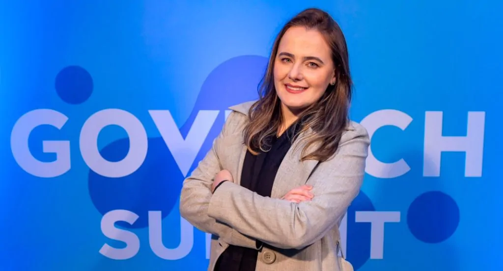 Téo Girardi: Os desafios das mulheres no mercado tech