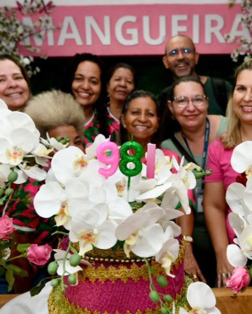 Celebracao dos 98 anos da maior escola de samba do planeta. Mais um momento lindo e inesquecivel 1