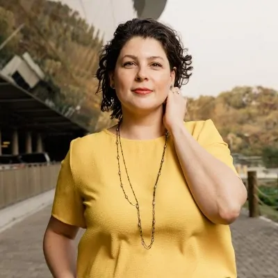 Diretora de Pesquisa e Inovação da L'Oréal discute tecnologia e brasilidade no Gramado Summit 2026