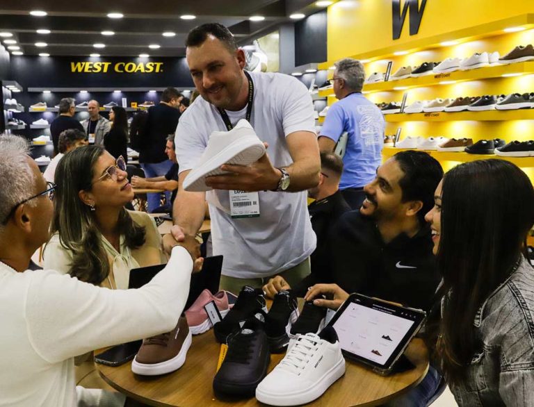 Feira BFSHOW impulsiona projeções para a indústria calçadista