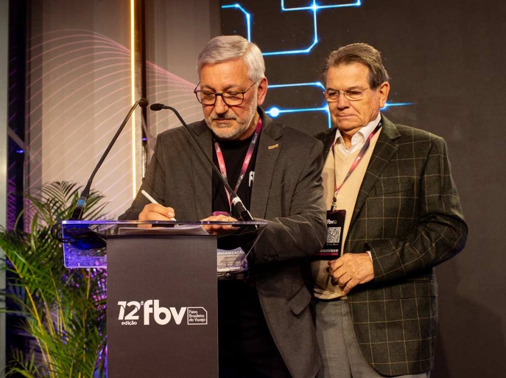 Sindilojas Porto Alegre renova parceria com Sebrae-RS para a realização da FBV até 2028