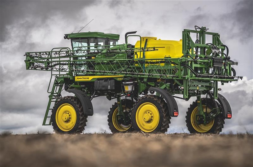 John Deere inaugura fábrica em Canoas para a produção de novo pulverizador tecnológico