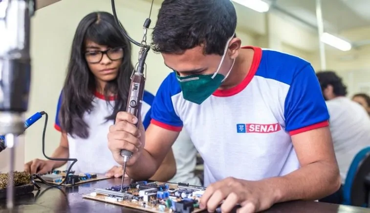 CNI defende investimento em educação STEM e formação profissional para elevar a produtividade do país