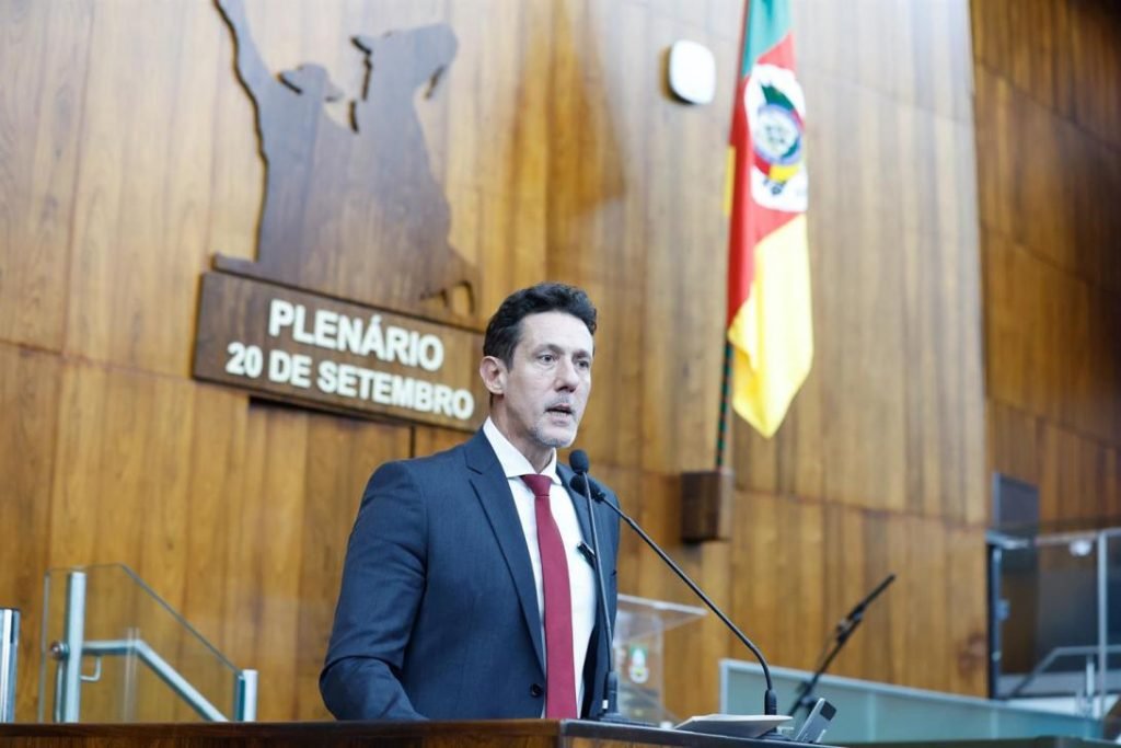 Lei Patrulha Bernardo é sancionada e cria rede de prevenção à violência infantil no RS