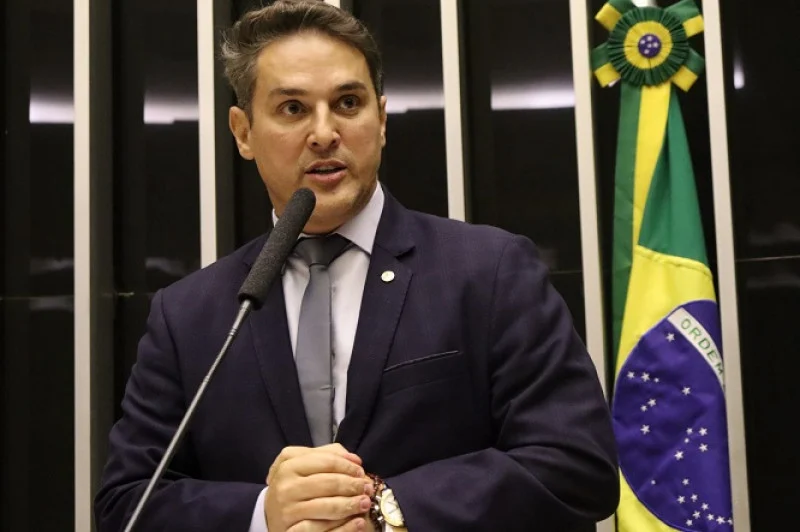 Deputado federal Tenente Coronel Zucco articula frentes parlamentares para impulsionar a inovação e o desenvolvimento econômico
