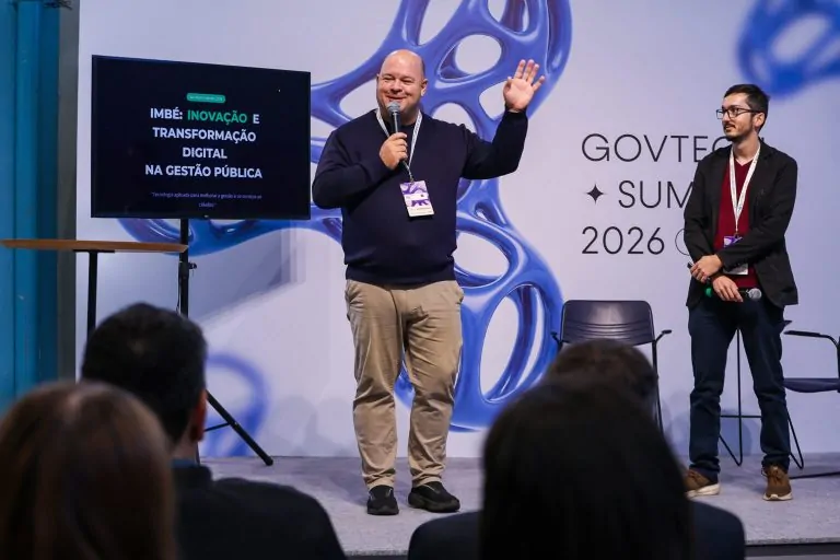 Famurs destaca experiências inovadoras de municípios gaúchos durante o GovTech Summit 2026