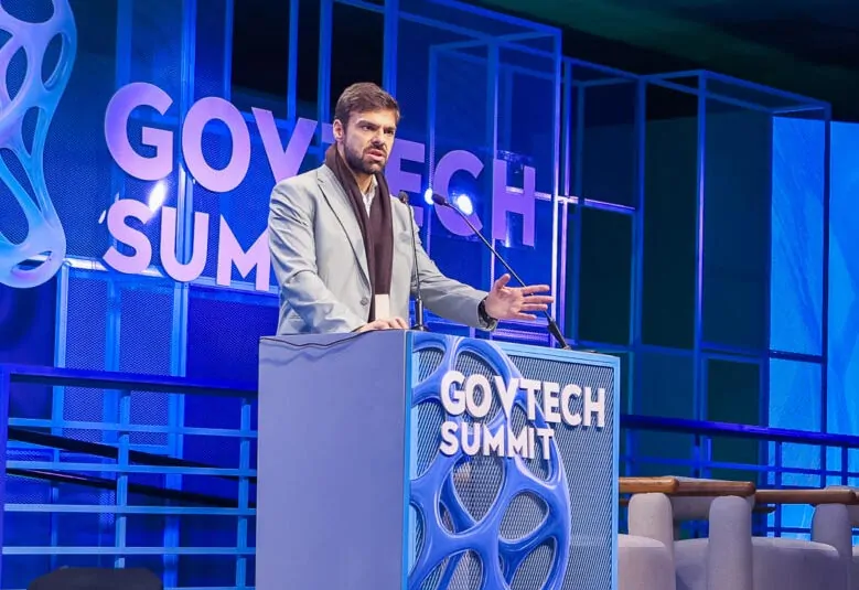 “O problema no Brasil não é falta de lei, é tirar a lei do papel”, defende Rafael Fássio no GovTech Summit 2026