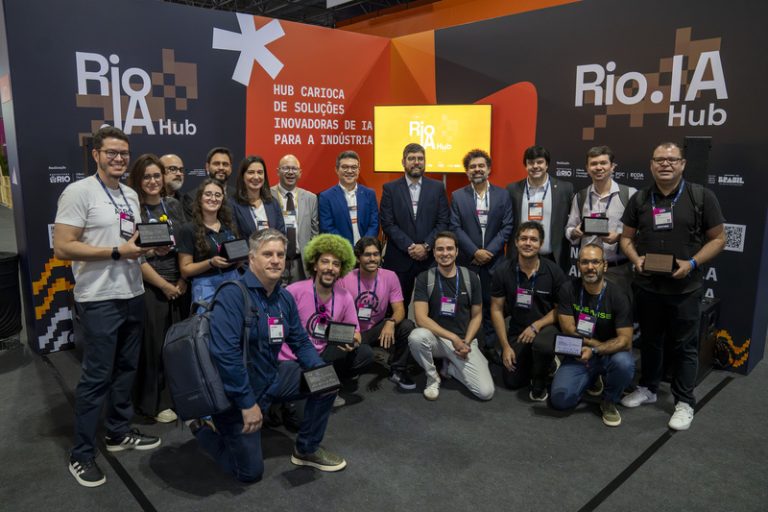 ABDI premia oito startups com soluções de inteligência artificial para a indústria no Web Summit Rio