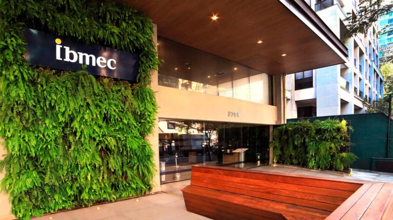 inovabra e Ibmec firmam parceria para impulsionar a inovação e formar talentos para o mercado