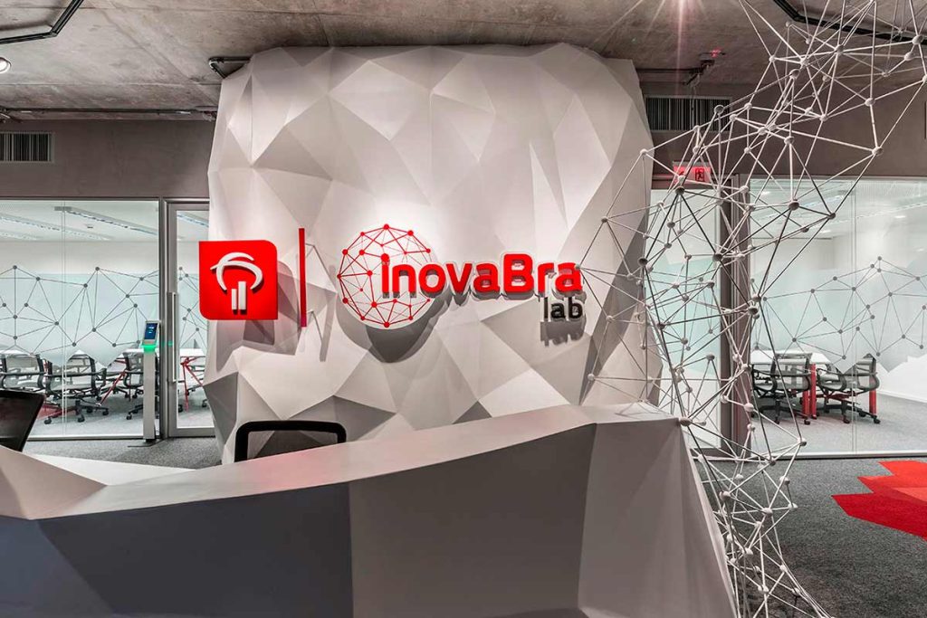 Programa impulsiona aplicação de tecnologias emergentes em empresas e startups no inovabra