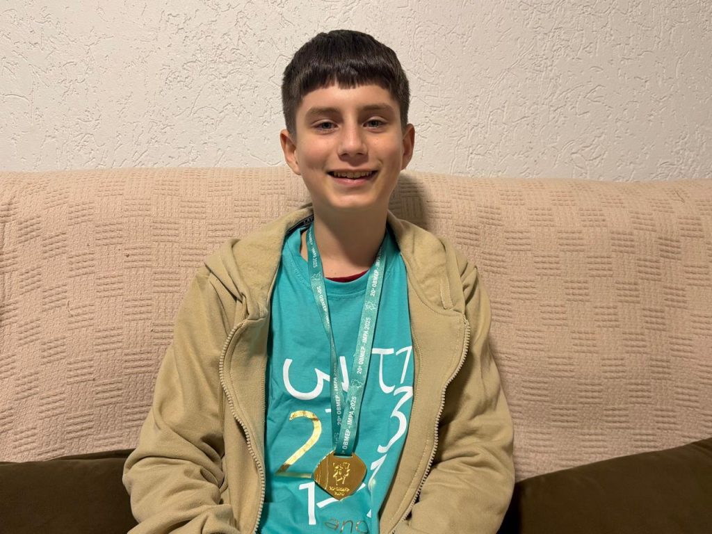 Aluno da rede municipal de Canoas conquista medalha de ouro inédita na Olimpíada Brasileira de Matemática
