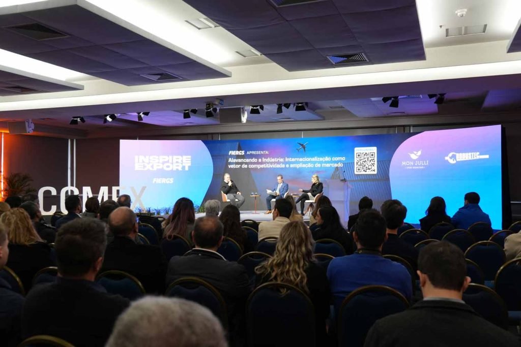 Inspire Export reúne indústrias gaúchas no Centro de Eventos FIERGS para debater estratégias de inserção no comércio exterior