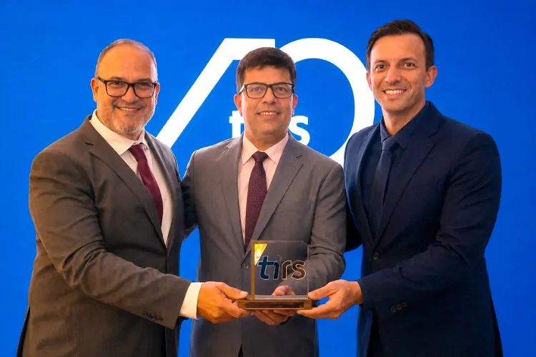Ulbra recebe Prêmio Parceiro Estratégico nos 40 anos do TiRS by SEPRORGS por fomento à inovação tecnológica